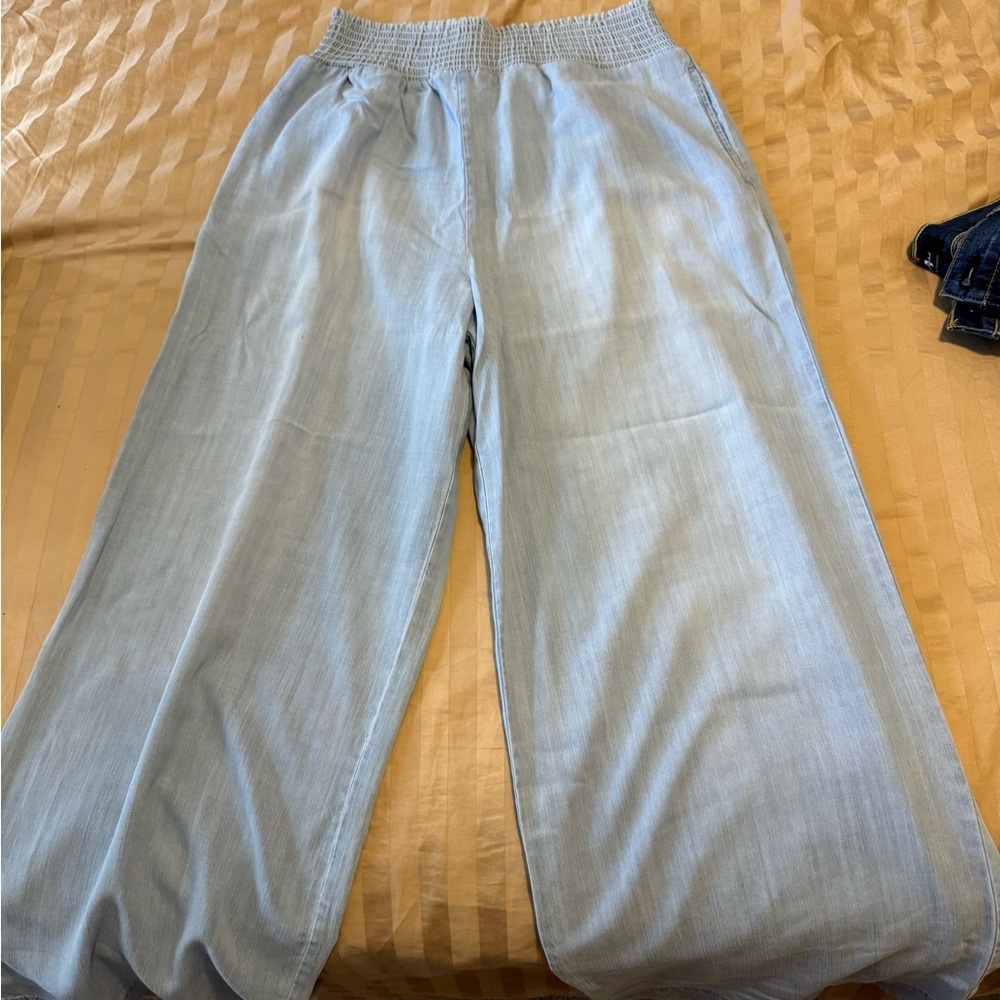 NWOT Bella Dahl smocked wide legged pants